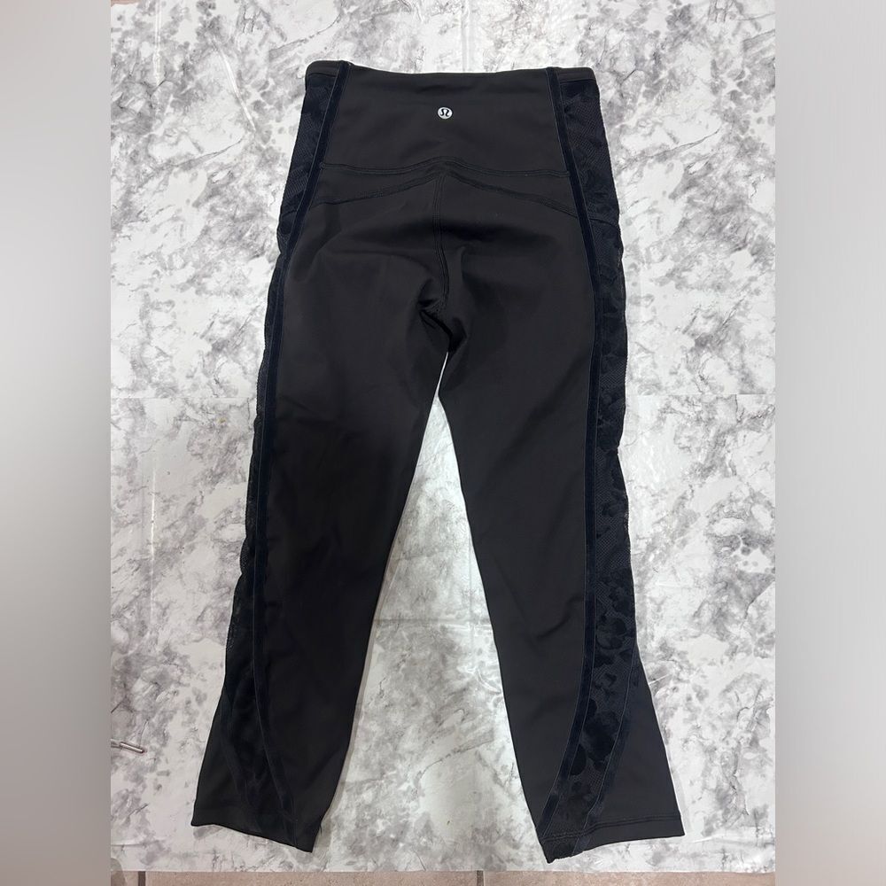 Lululemon Wunder Under HR 21”
